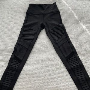 Alo yoga moto leggings in Faux leather, high waisted